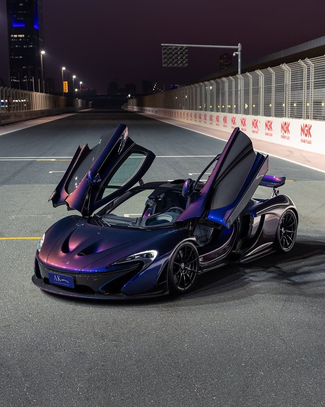 2022 McLaren P1